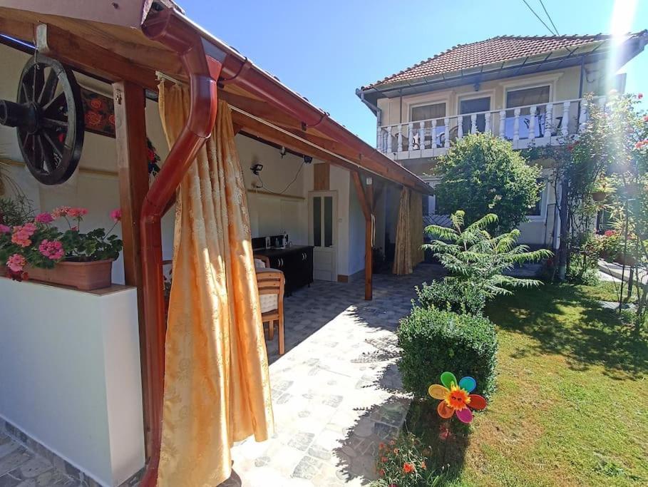 Jj Zavoi Villa Orastie Exterior photo